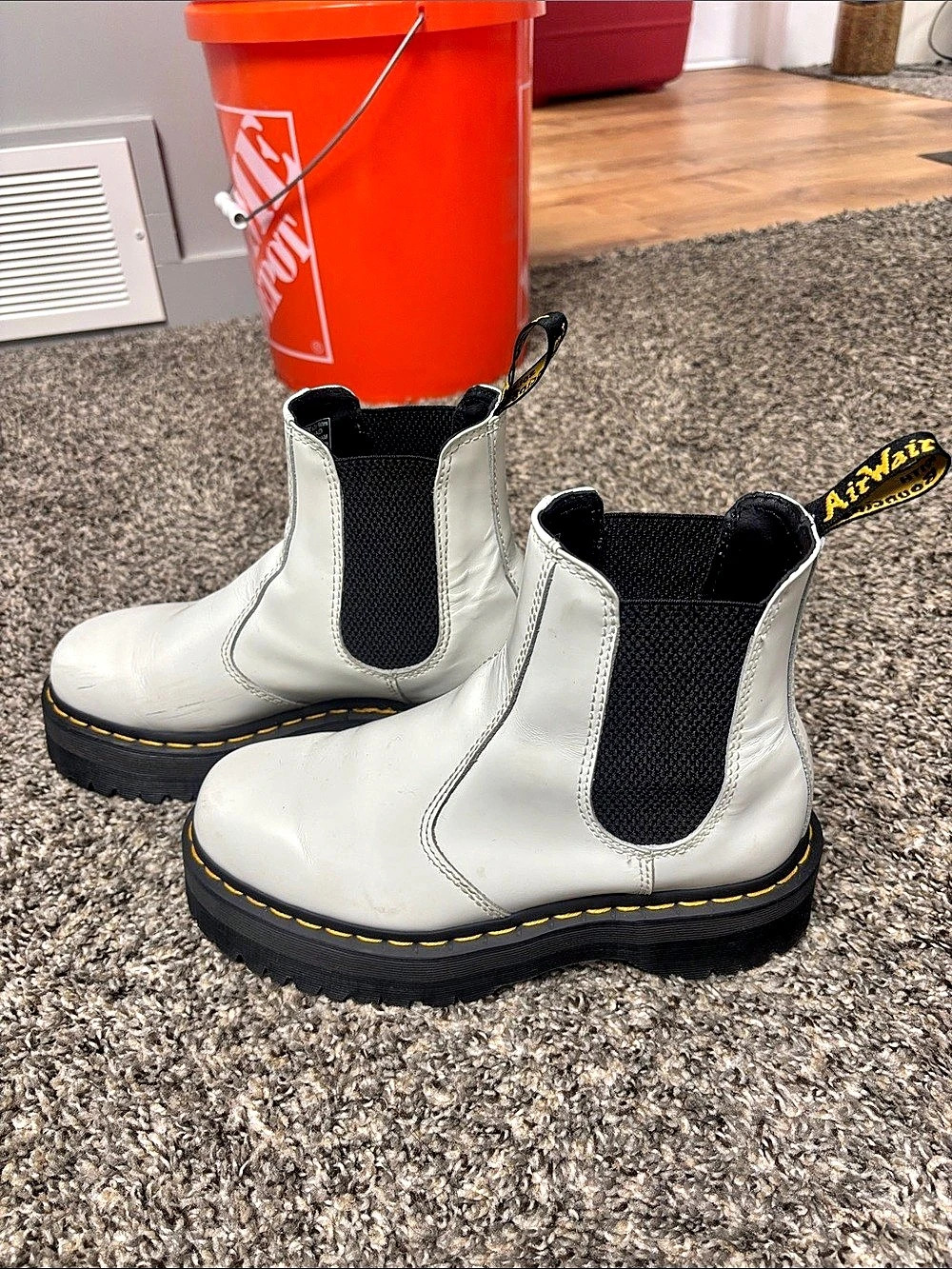 Dr. Martens Platform Chelsea Boots Chelsea Boots White US 7